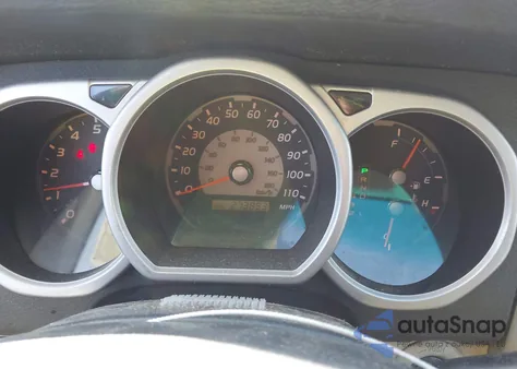 2004 Toyota 4Runner Sr5 V8 z USA, uszkodzony, nr VIN JTEBT14R440040789